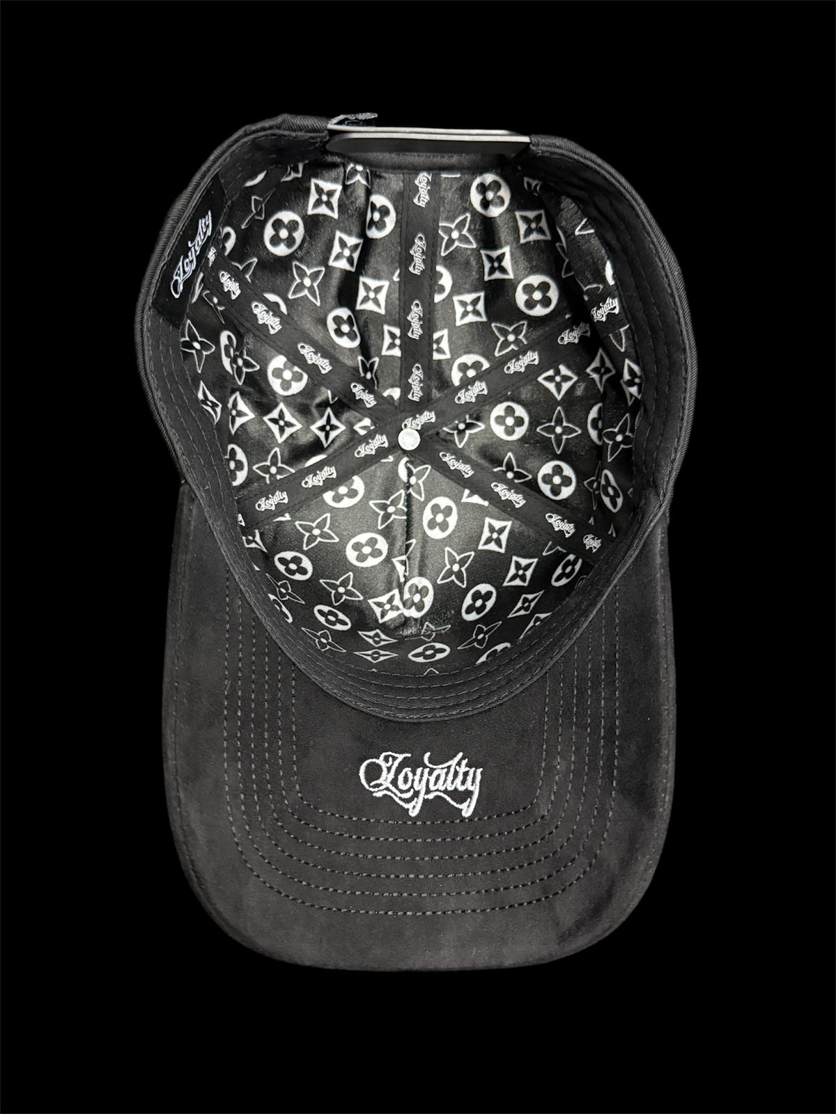 BLACKOUT LA ￼